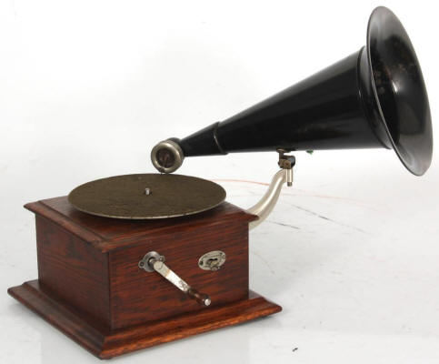 Victor Junior | The Victor-Victrola Page